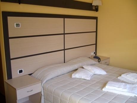Hotel La Solitaria Carlazzo Luaran gambar